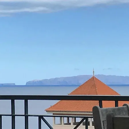 Fuer 8 Personen Ca 120 M In Canico, Madeira Suedkueste Von Madeira Apartment *