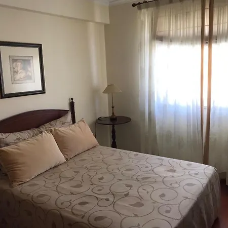 Fuer 8 Personen Ca 120 M In Canico, Madeira Suedkueste Von Madeira * Levadas