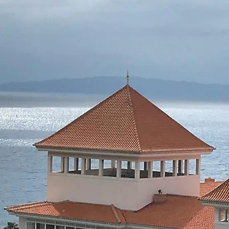 Fuer 8 Personen Ca 120 M In Canico, Madeira Suedkueste Von Madeira Apartment *